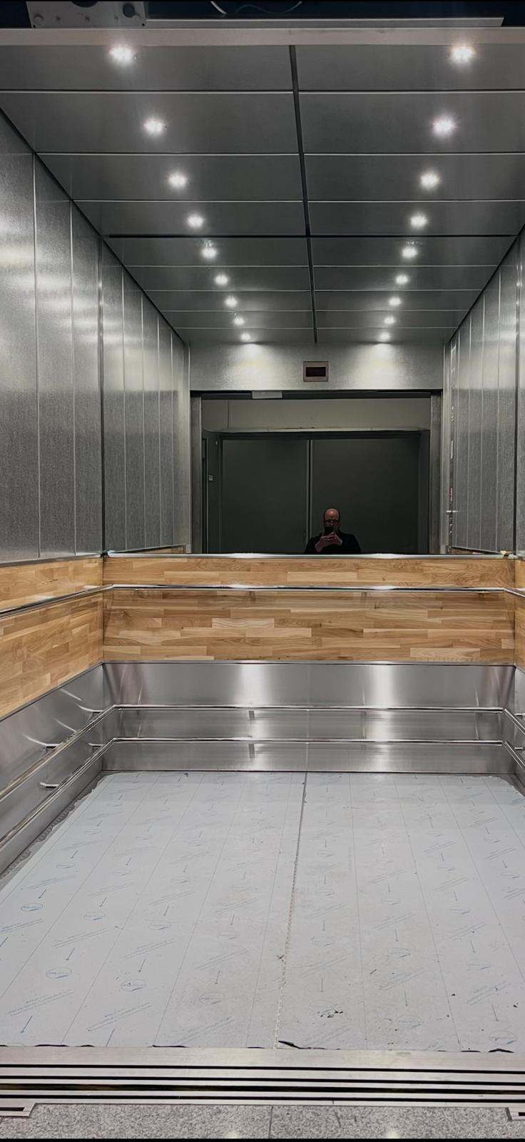 Lastenaufzug DUS Airport
